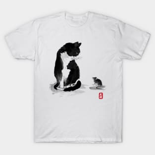 The cat and the little mouse T-Shirt